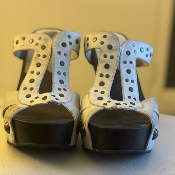 Mia Leather Platform Wedge Sandals - Picture 2 of 7